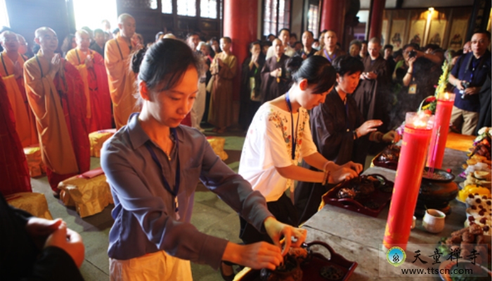 天童禅寺隆重举行纪念圆瑛老和尚圆寂60周年暨天童历代住持顶相开光法会(图10)