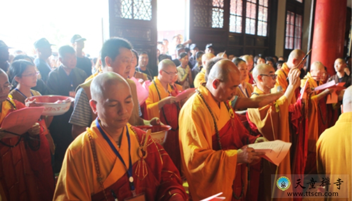 天童禅寺隆重举行纪念圆瑛老和尚圆寂60周年暨天童历代住持顶相开光法会(图13)