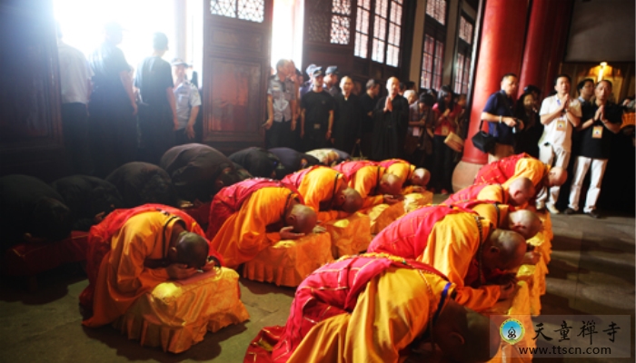 天童禅寺隆重举行纪念圆瑛老和尚圆寂60周年暨天童历代住持顶相开光法会(图11)