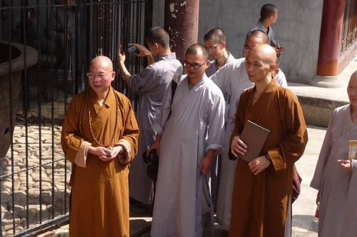 杭州佛学院师生到能仁寺参学(图6)