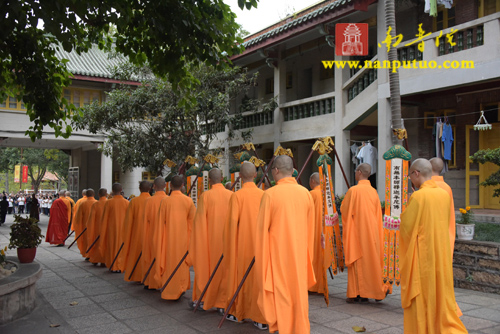 厦门南普陀寺隆重举行2015年水陆普渡大斋胜会(图7) 厦门南普陀寺隆重举行2015年水陆普渡大斋胜会(图7)