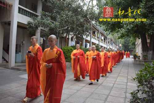 厦门南普陀寺隆重举行2015年水陆普渡大斋胜会(图45) 厦门南普陀寺隆重举行2015年水陆普渡大斋胜会(图45)