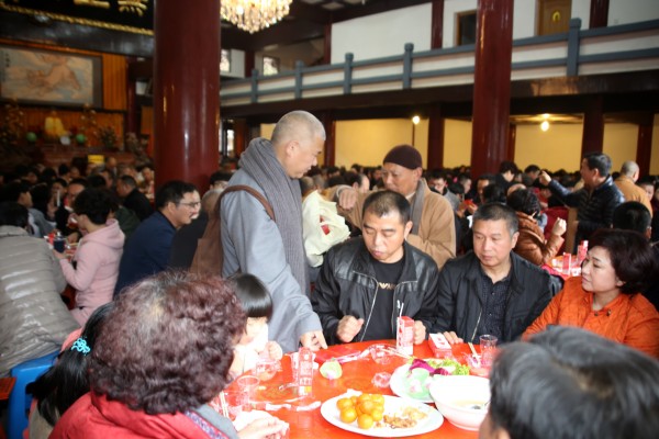 雁荡山能仁寺2015年新年团圆饭如期举行(图4)