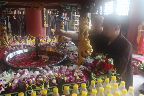 温州雁荡山能仁寺庆祝佛诞节举行盛大浴佛节(图11)