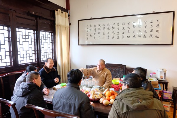 温州市委统战部潘一新副部长陪同世界企业家联合会荣誉主席马津龙教授暨东盟温商联合总会总干事莅临雁荡山能仁寺参观访问(图14)