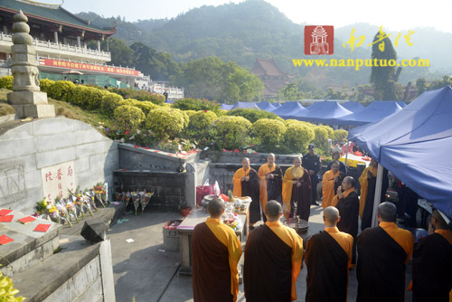 思亲报恩，祭奠先贤——南普陀寺、闽南佛学院举行清明扫塔上供祭祖法会(图9)