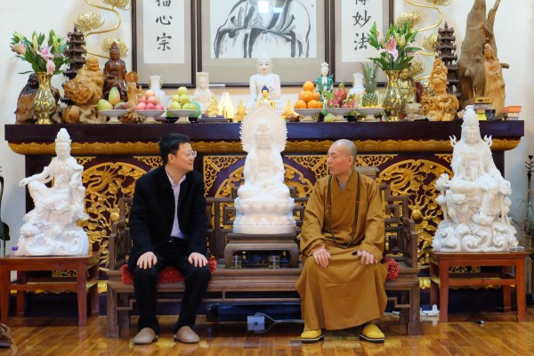 江苏省民宗委考察团来温州雁荡山能仁寺考察(图1)