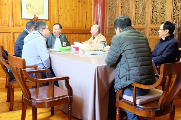 温州市民族宗教事务局马建新副局长一行来雁荡山能仁寺新年慰问(图4)