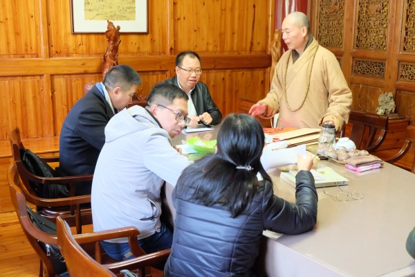 温州市民族宗教事务局马建新副局长一行来雁荡山能仁寺新年慰问(图5)