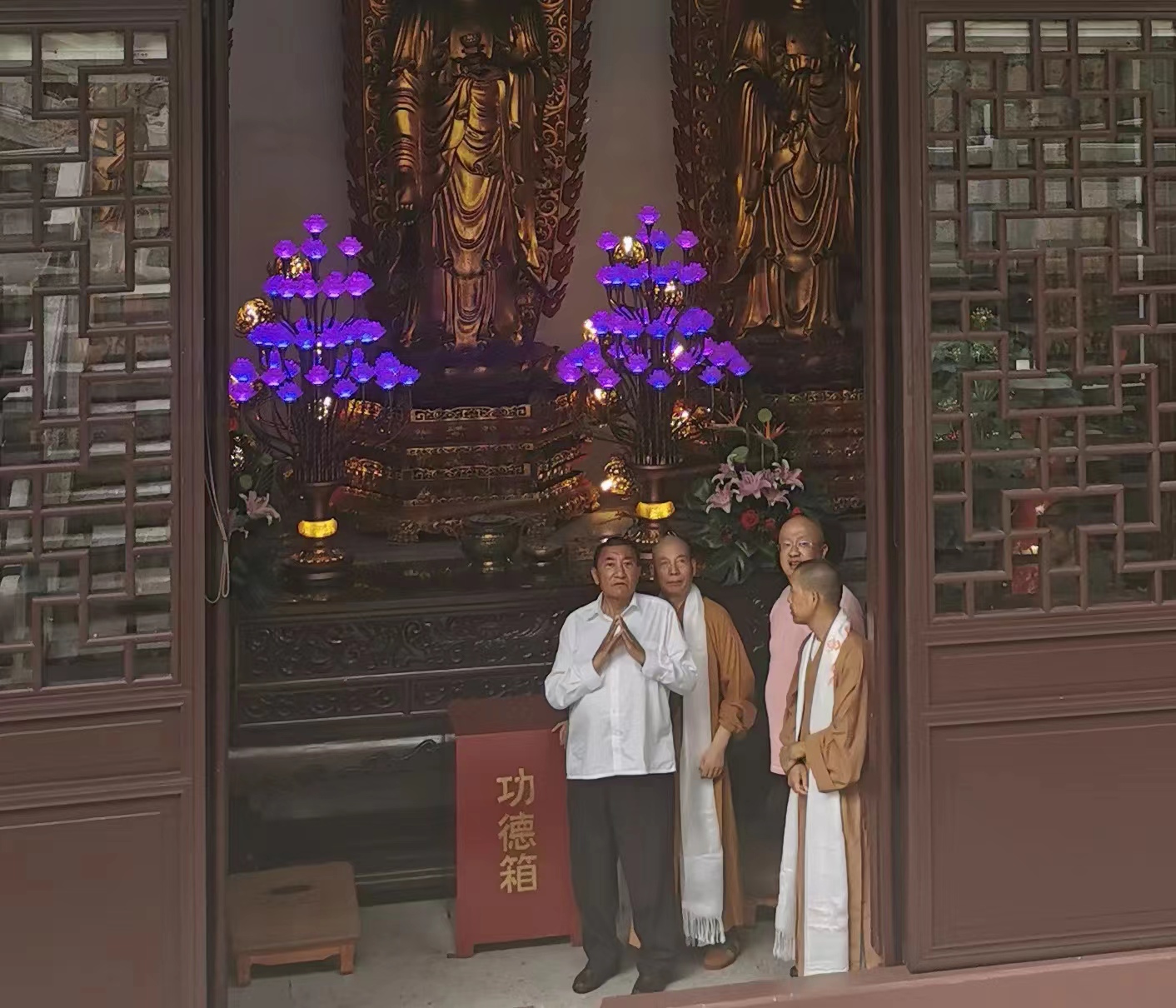 中国佛教协会副会长珠康．土登克珠视察能仁寺(图5)
